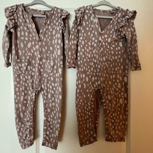 Jessica Simpson rompers twin girl